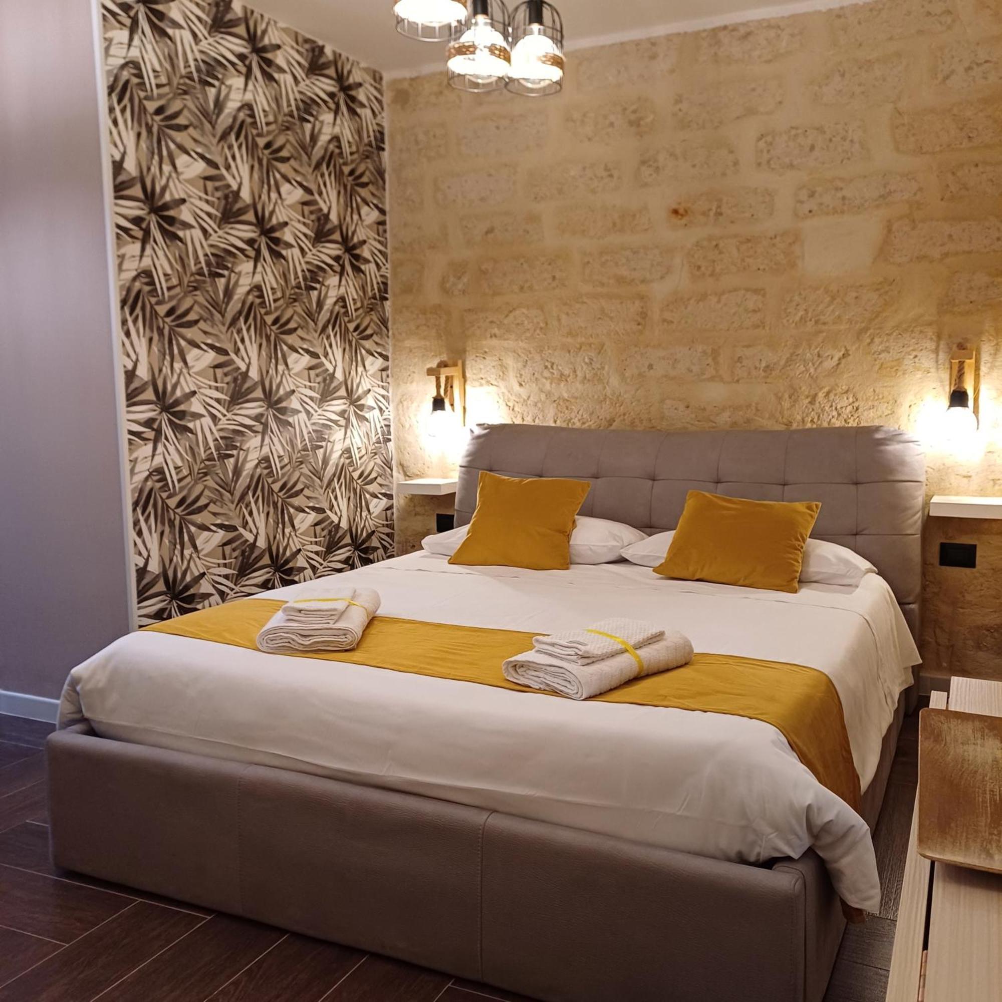 Elegance Room 05 Bari Exterior photo